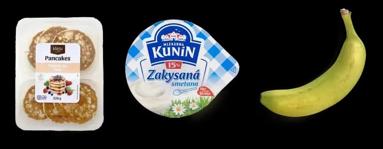 Balení: Lívance s banánem a zakysanou smetanou